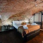 Santa croce apartment